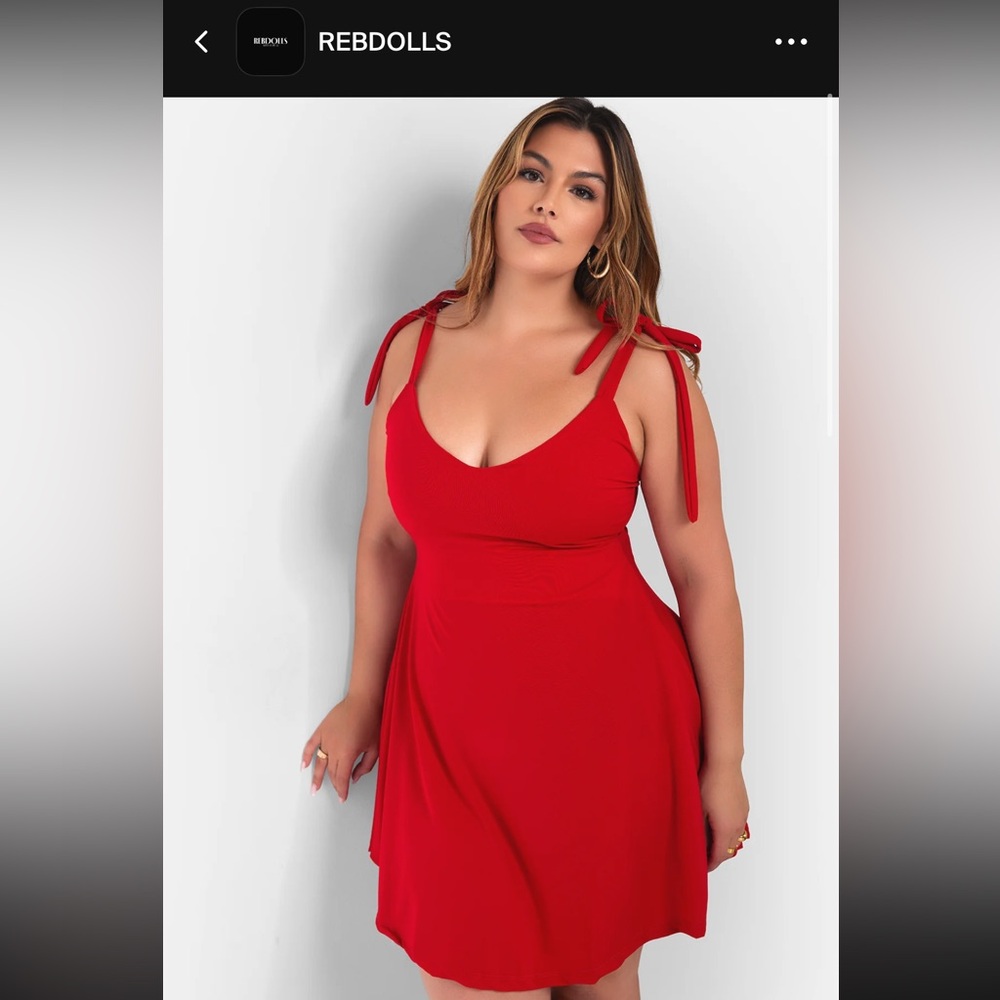 REBDOLLS red shoulder tie dress